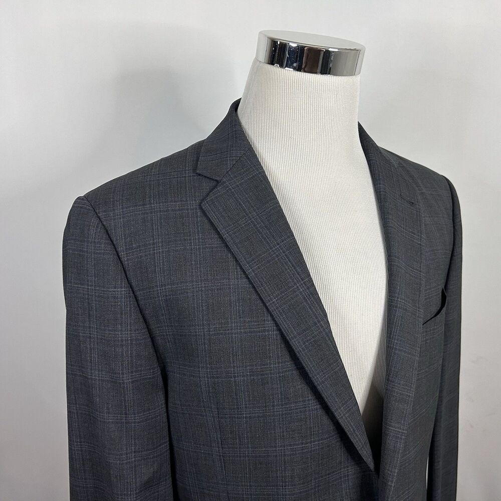 Joseph Abboud 42R Sport Coat 100% Wool Gray Plaid Two Button Double Vented